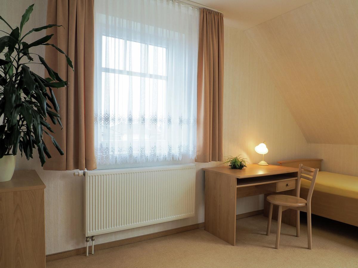 Modern Apartment In Kuhlungsborn With Garden Екстер'єр фото
